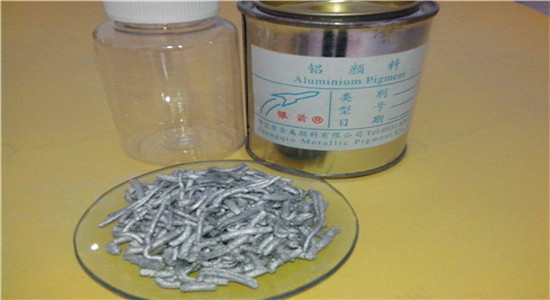 銀箭油墨用鋁銀條實(shí)物.jpg 銀箭油墨用鋁銀條實(shí)物.jpg